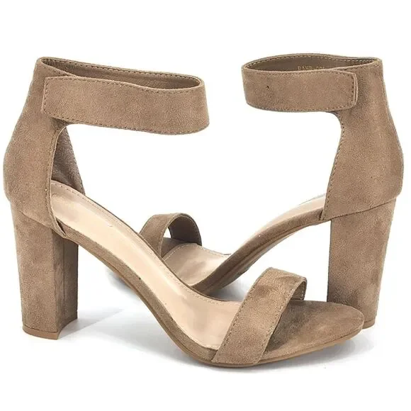 Rampage Sandals Womens 10 Beige Ankle Strap Chunky Block Heels Faux Suede - Picture 2 of 11